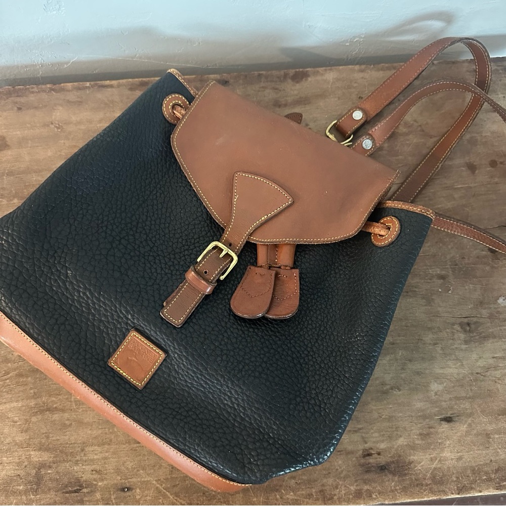Vintage dooney backpack